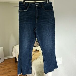 Loft Curvy Kick Crop Jeans